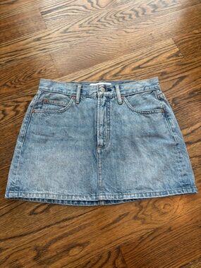 Aritzia Denim Forum The ‘90s Ricci Denim Skirt